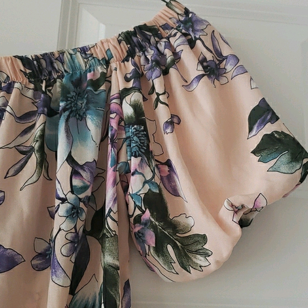 Forever 21 floral off shoulder crop top shirt - Picture 2 of 4